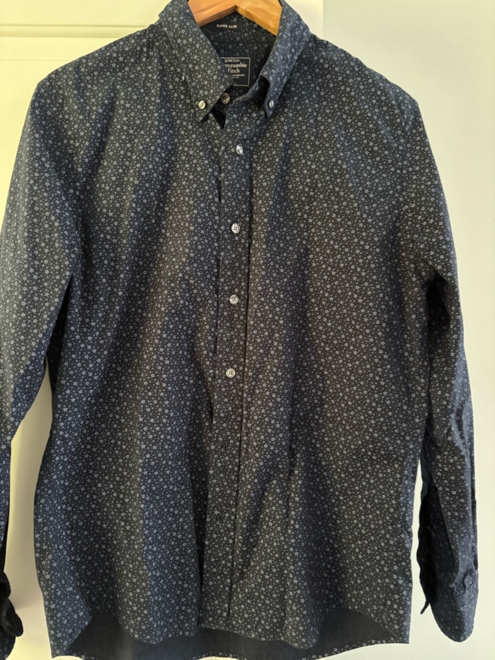 Abercrombie & Fitch Men's Navy Micro-Flower Button-Down Shirt
